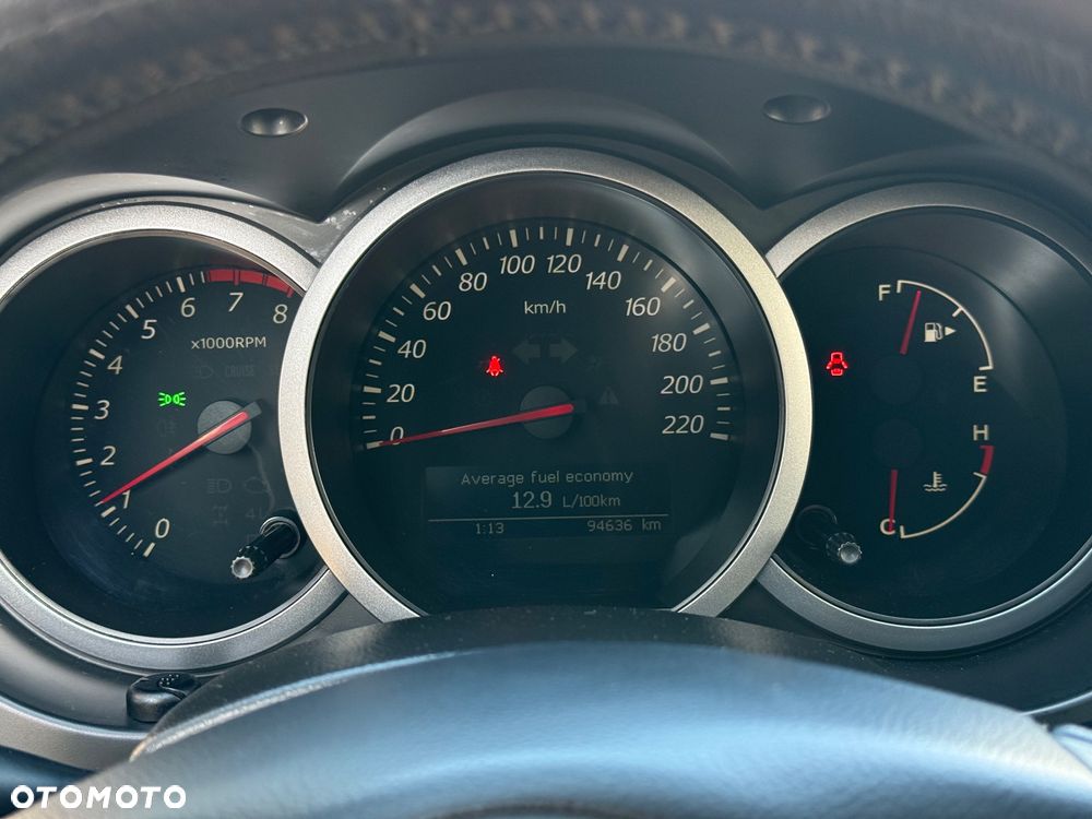 Suzuki Grand Vitara 2.4 Premium - 13