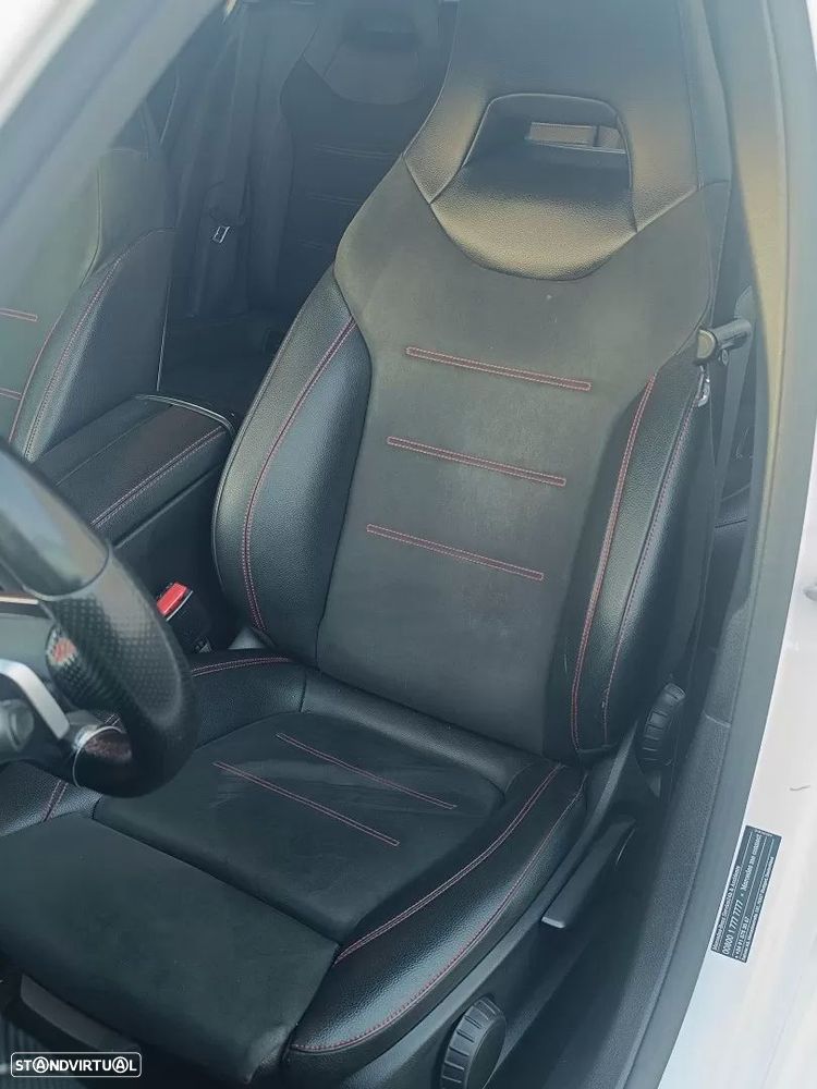 Mercedes-Benz A 180 d 7G-DCT AMG Line - 12