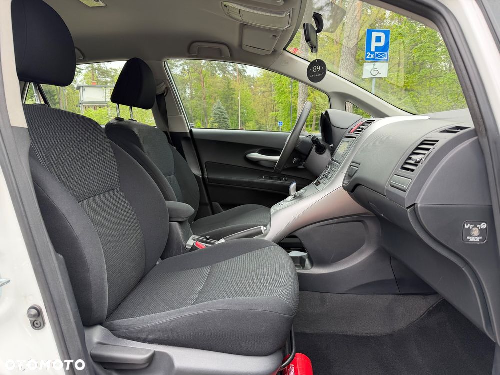 Toyota Auris 1.8 HSD Luna - 27