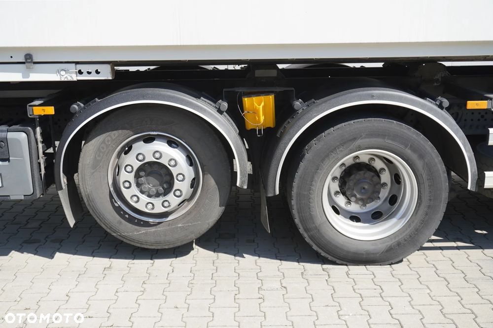 Mercedes-Benz Actros 2540 6×2 / 90 tys. km! / Kabina 5 siedzeń! / Kontener 18 EPAL - 7