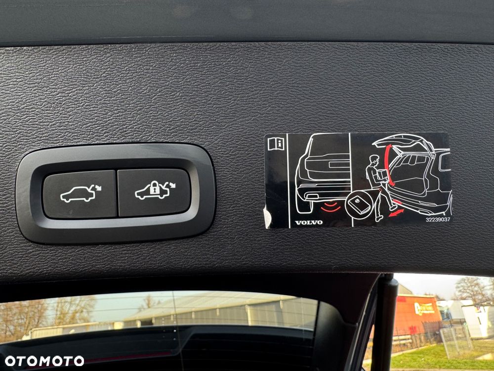 Volvo XC 40 B4 B Geartronic RDesign - 28