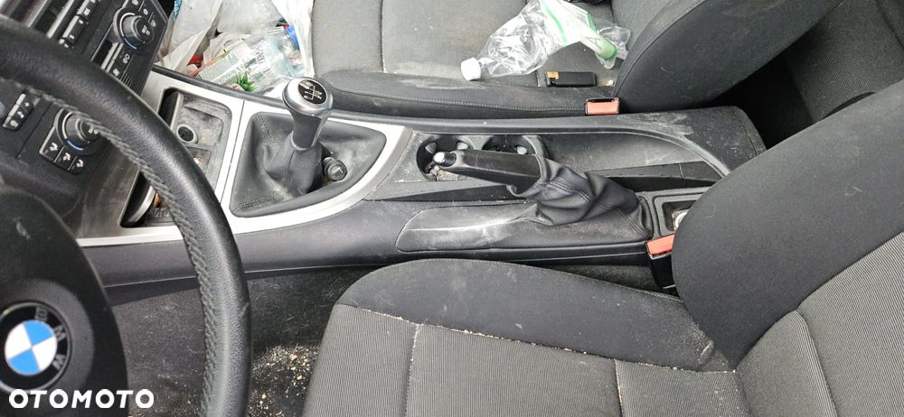 BMW 1 E87 116i 04 - 07 - MCPHERSON PRZÓD LEWY PRAWY - 16