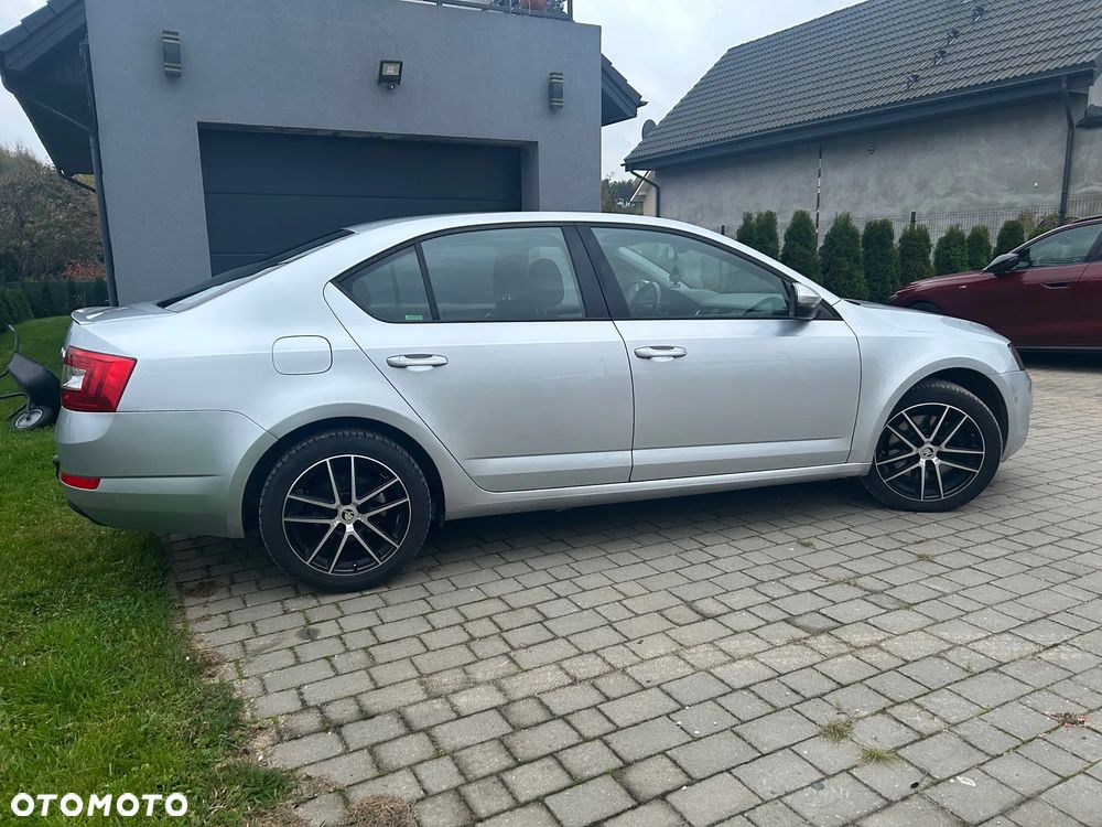 Skoda Octavia 2014 photo 3