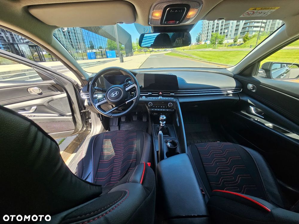 Hyundai Elantra 1.6 Smart - 14