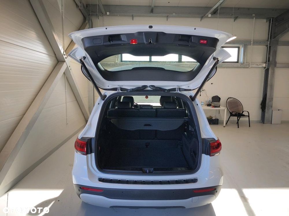 Mercedes-Benz GLB 200 7G-DCT - 22