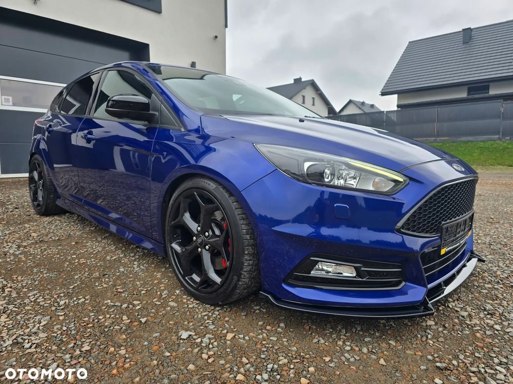 Ford Focus 2.0 EcoBoost ST mit Leder-Sport-Paket - 10