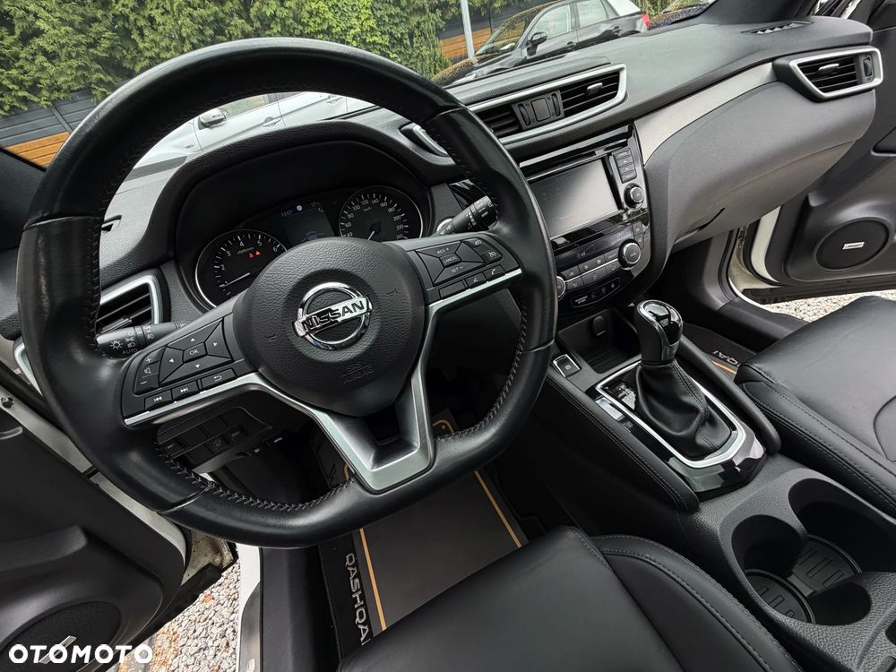 Nissan Qashqai 1.3 DIG-T Tekna+ DCT - 34