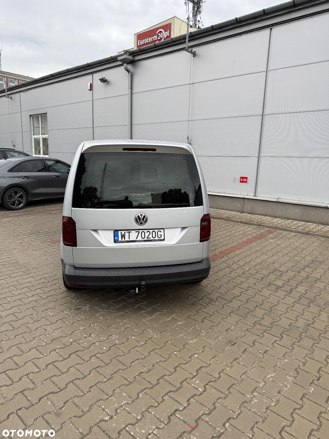 Volkswagen Caddy - 10