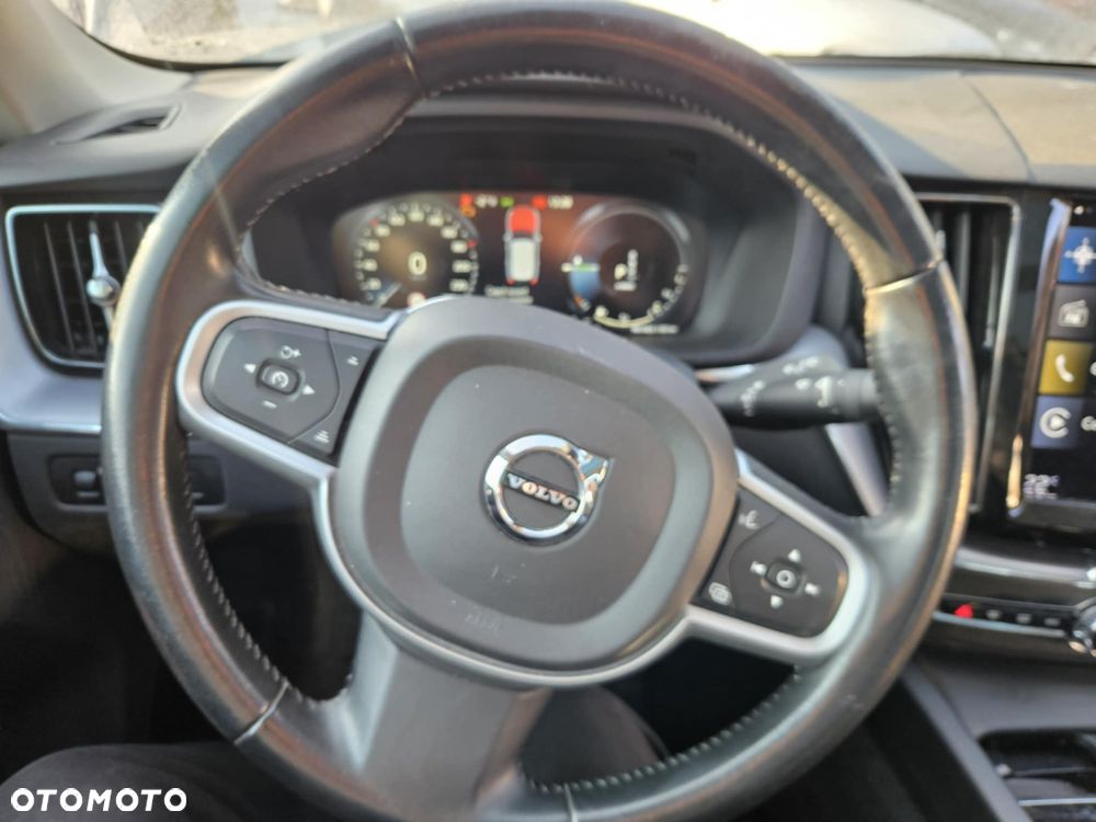 Volvo XC 60 T6 AWD Recharge Geartronic Inscription Expression - 22