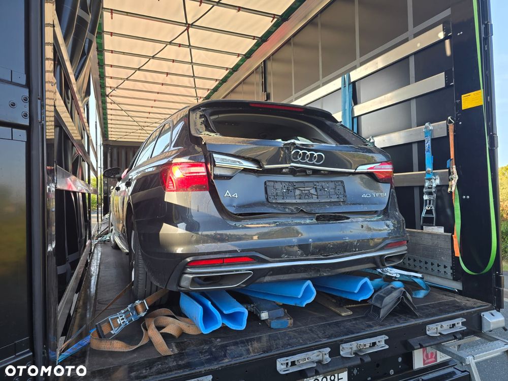 Audi A4 Avant 40 TFSI S tronic - 13