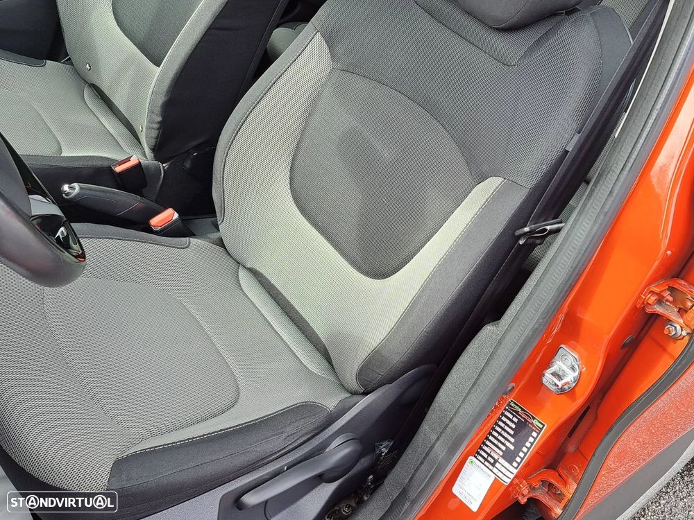 Renault Captur ENERGY dCi 90 S&S Intens - 17