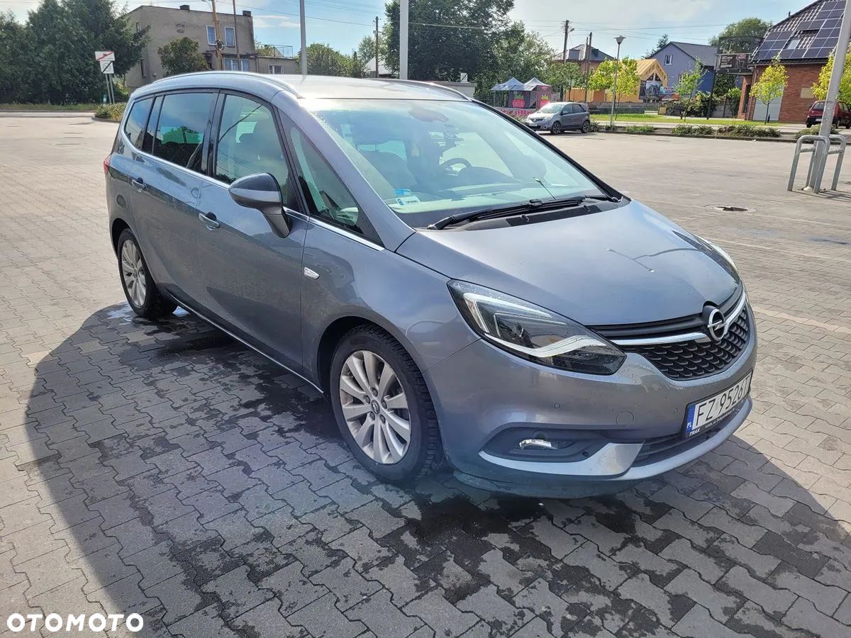 Opel Zafira 2.0 CDTI Cosmo - 1