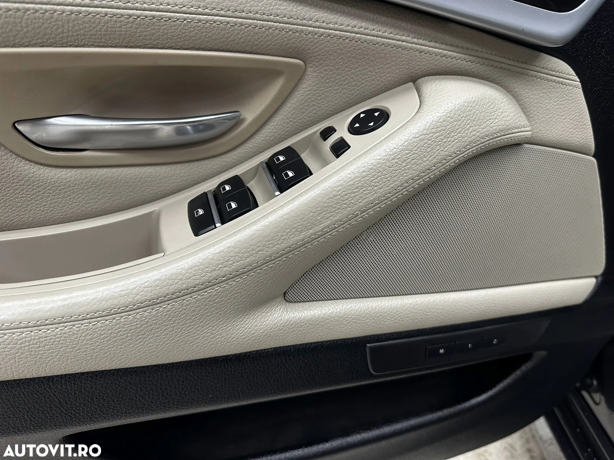 BMW Seria 5 520d Touring Aut. Luxury Line - 23