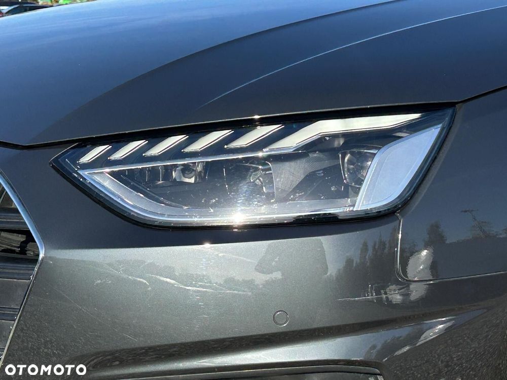 Audi A4 Limousine - 37