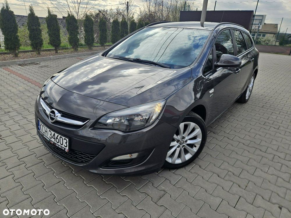 Opel Astra 1.4 Turbo Cosmo - 2