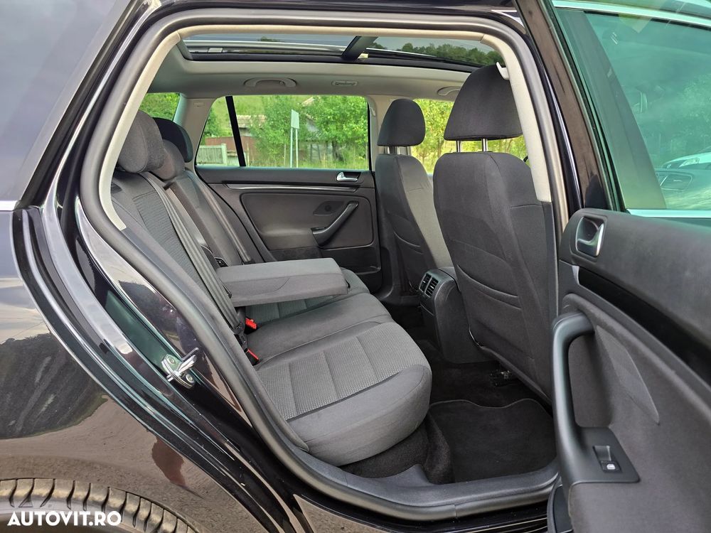 Volkswagen Golf 1.6 TDI BlueMotion Technology DPF Highline - 31