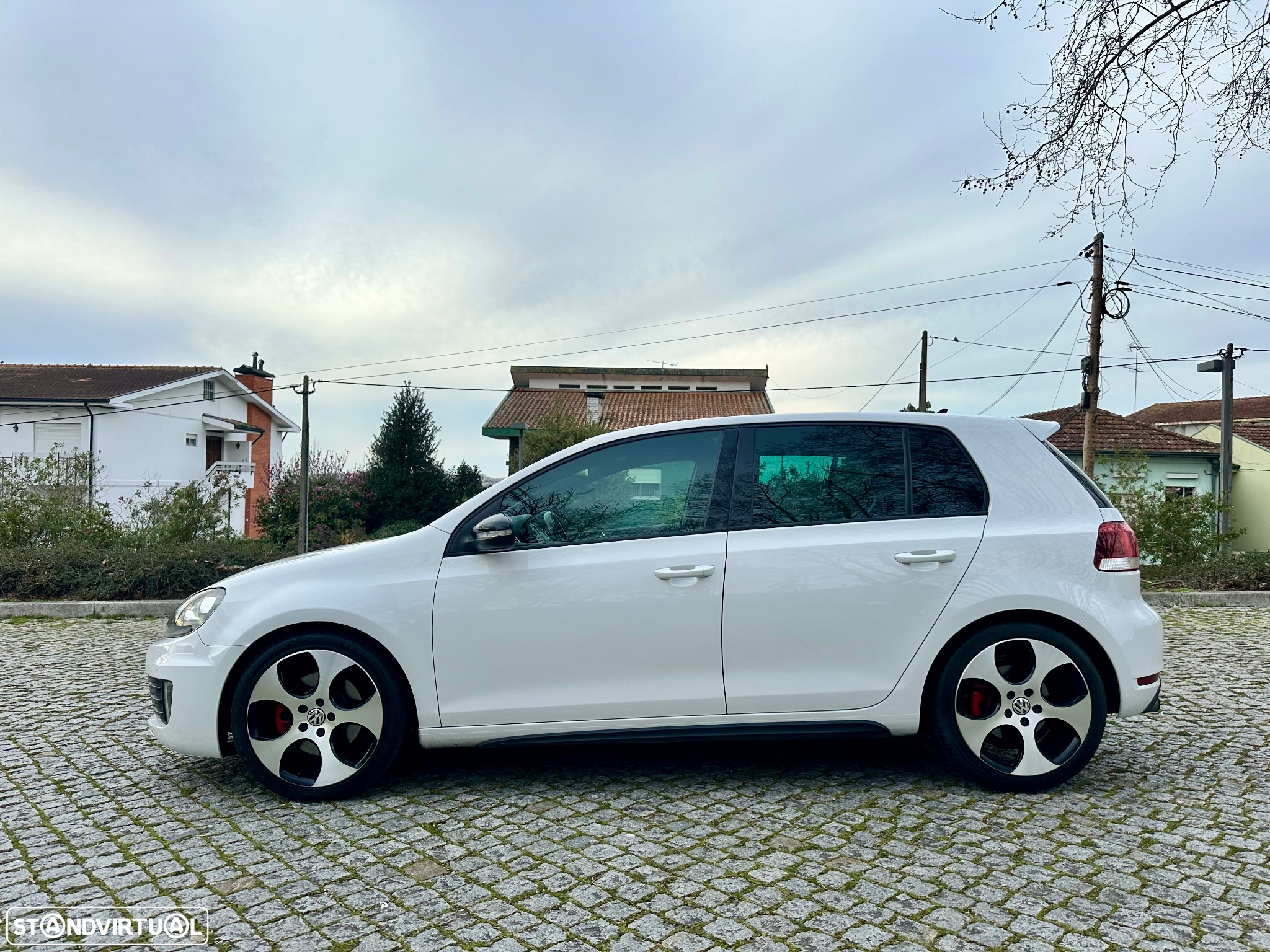VW Golf 2.0 GTI DSG - 4