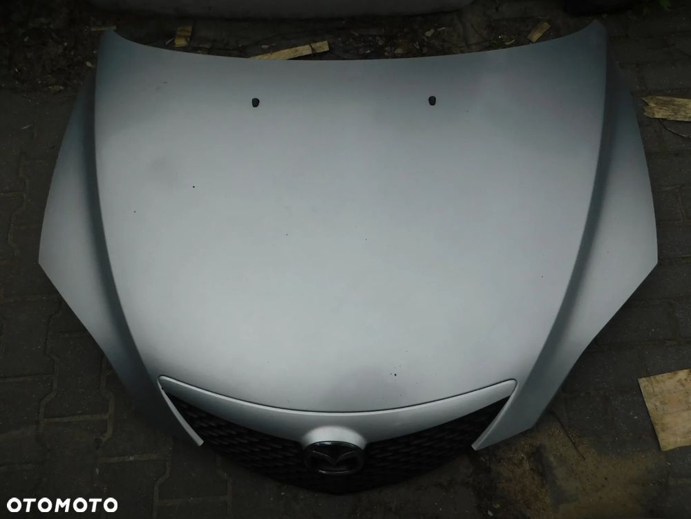 maska przednia MAZDA 3 BK 04-09 SREBRNA - 1