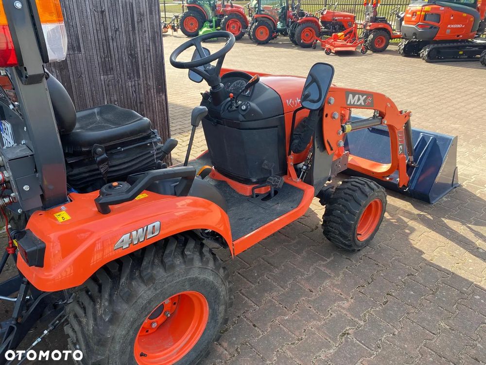 Kubota BX261 Z ŁADOWACZEM MX - 4