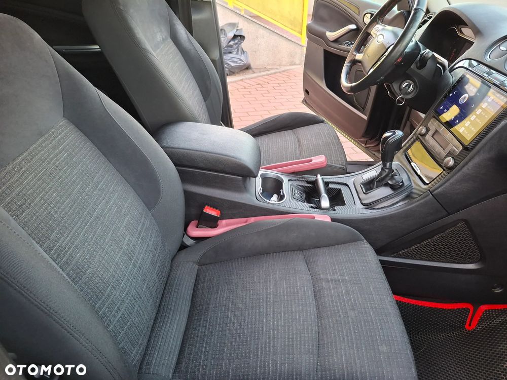 Ford Galaxy 2.0 T Platinium X (Titanium) - 25