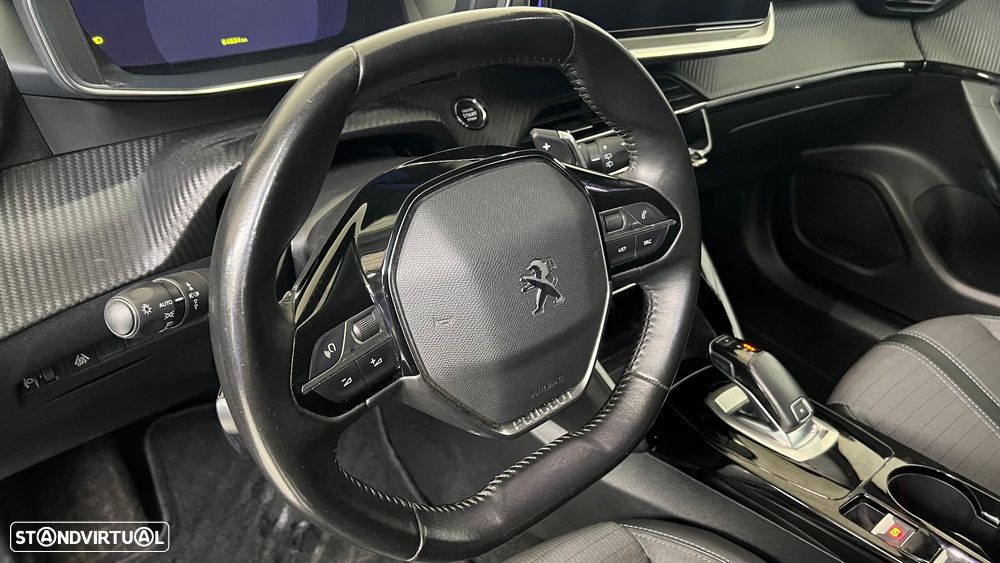 Peugeot 2008 1.2 PureTech Allure Pack EAT8 - 15