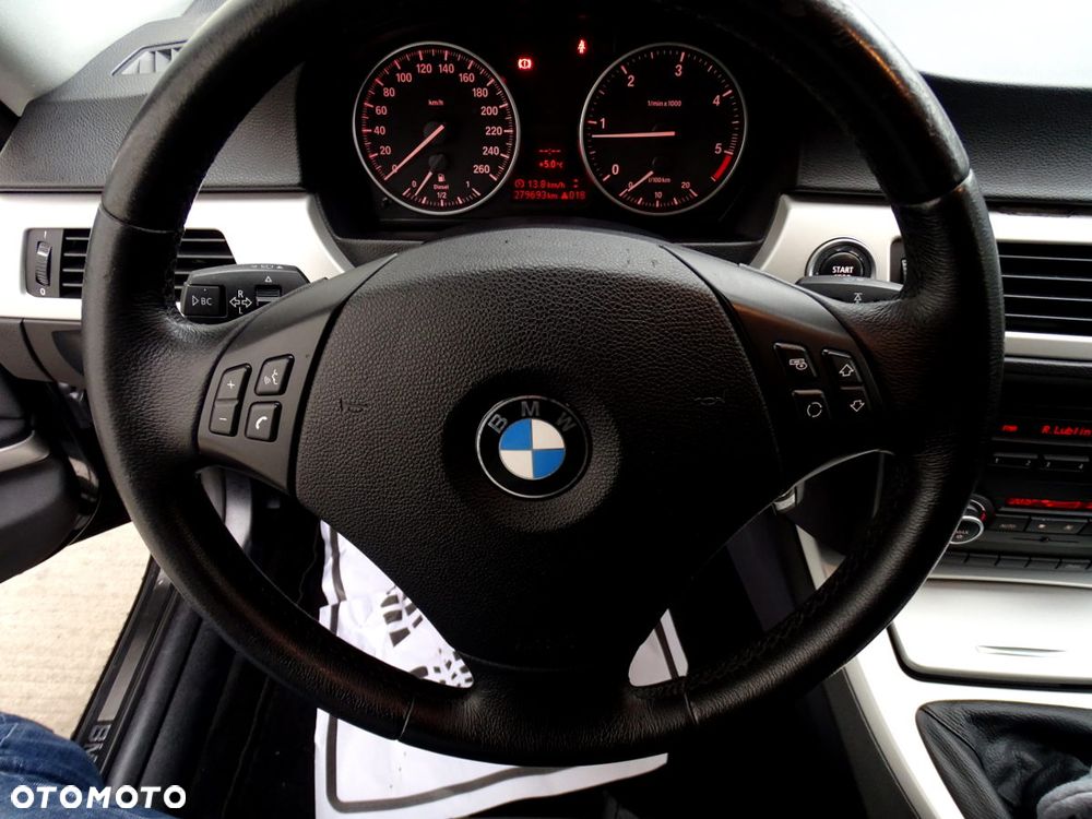 BMW Seria 3 316d - 17