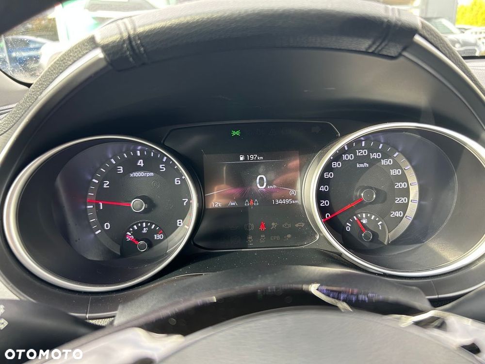 Kia Ceed - 10