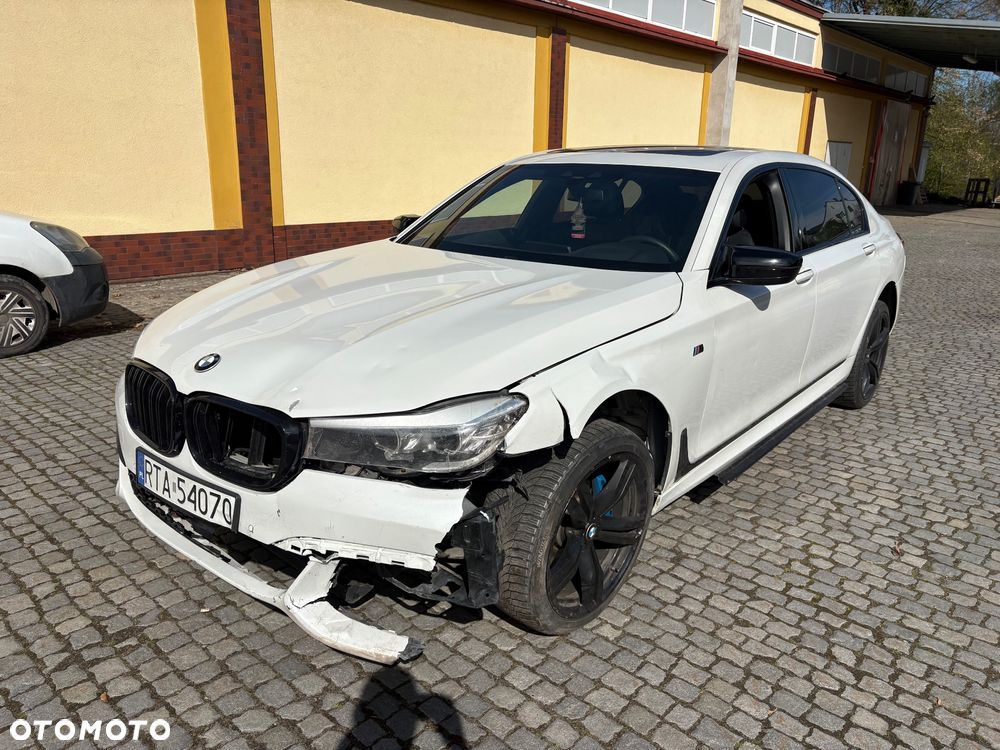 BMW Seria 7 740Li - 8