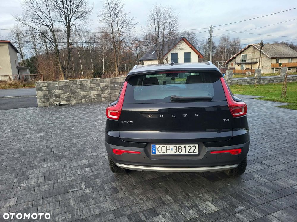 Volvo XC 40 - 3
