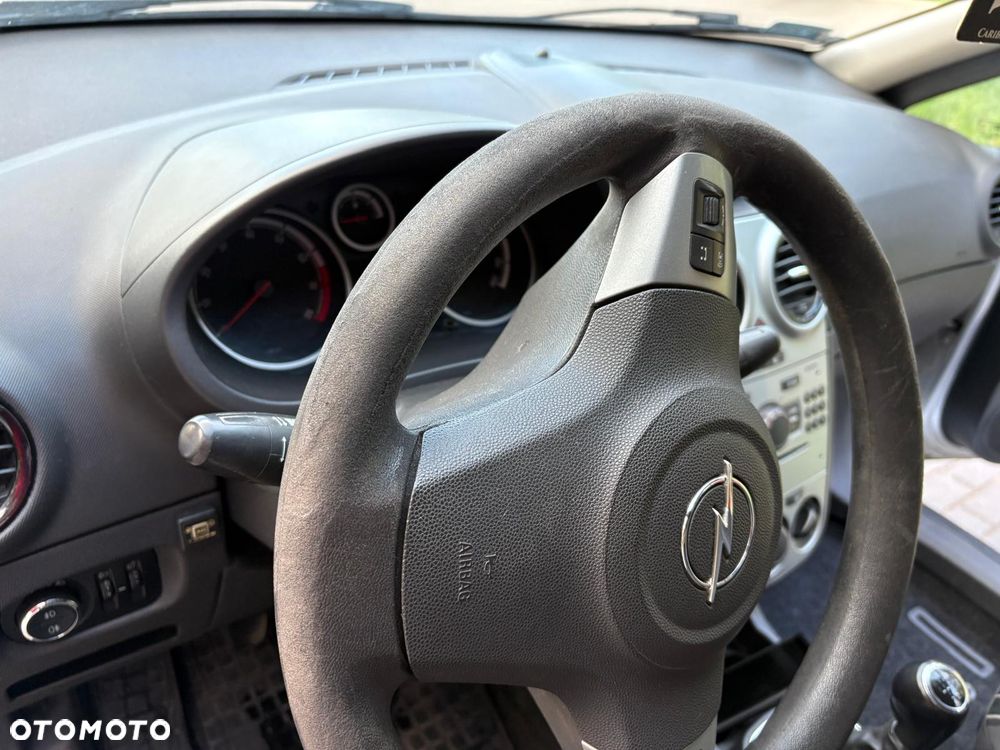 Opel Corsa 1.2 16V Cosmo - 15