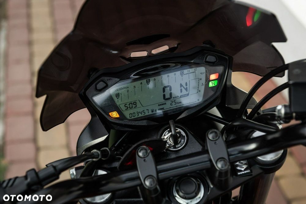 Suzuki SV - 8