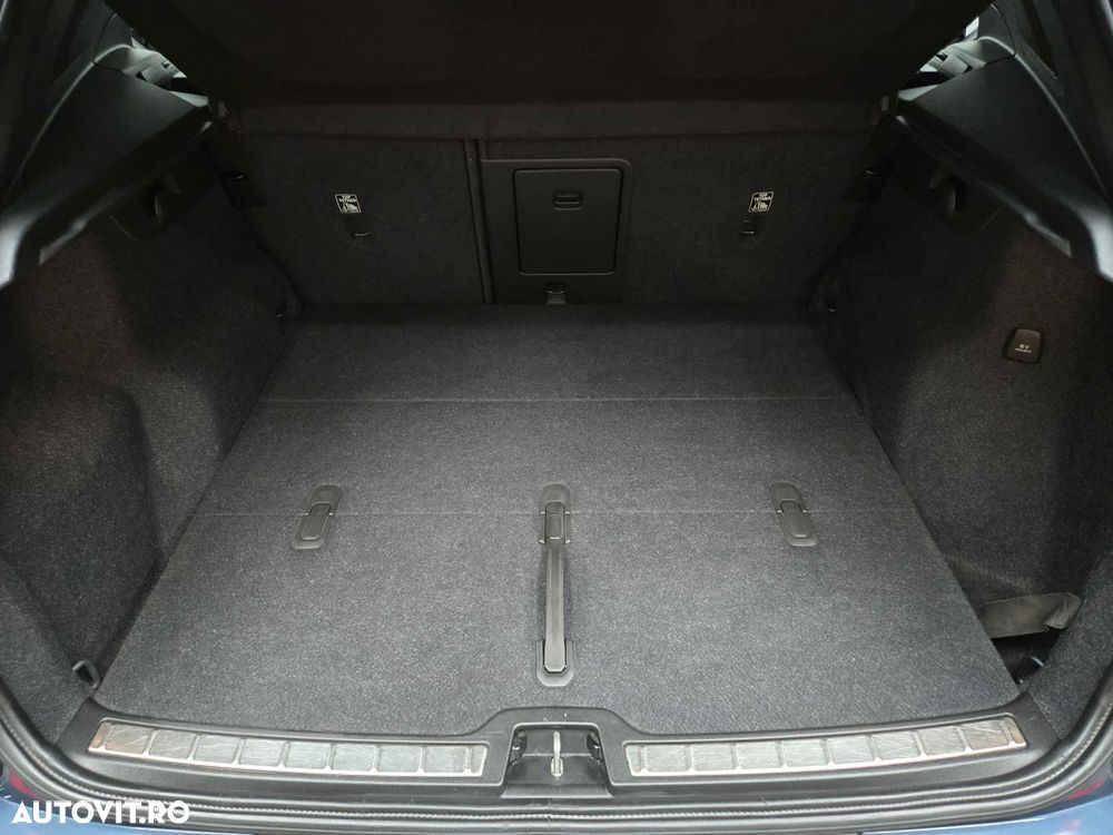 Volvo XC 40 D4 AWD Geartronic Inscription - 33