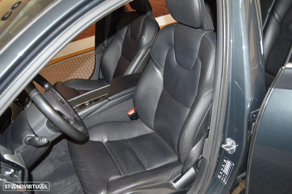 Volvo V90 2.0 D4 Momentum Plus Geartronic - 31