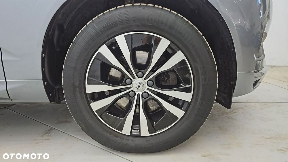 Volvo XC 60 D3 Momentum Pro - 25