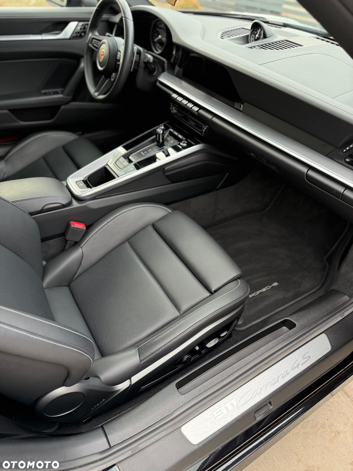 Porsche 911 Carrera 4S - 13