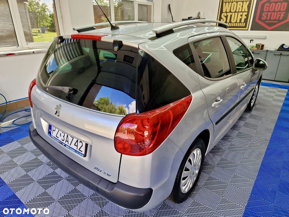 Peugeot 207 95 VTi Urban Style - 12