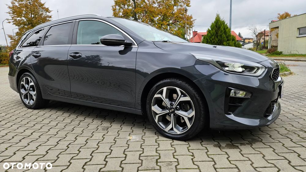 Kia Ceed SW 1.4 T-GDI DCT OPF Platinum Edition - 18