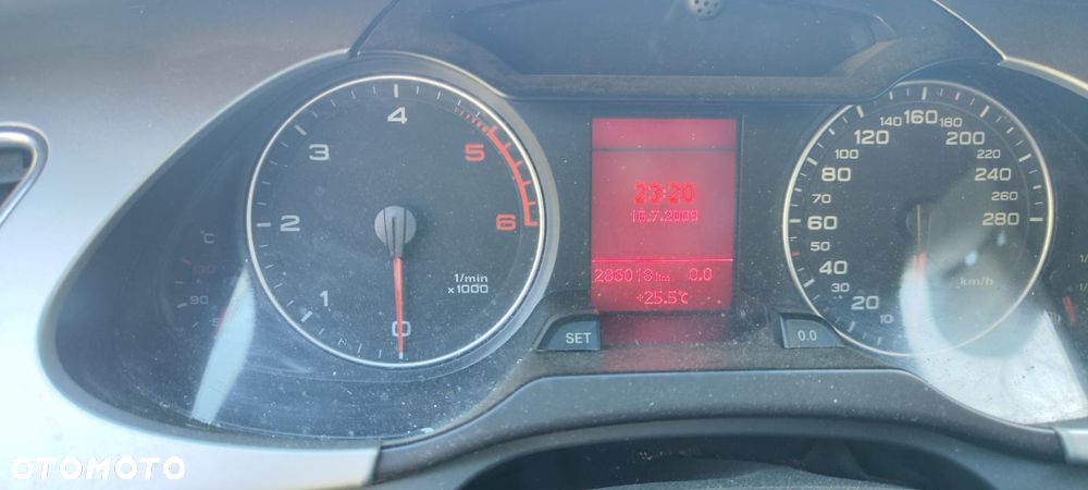 Audi A4 Avant 2.0 TDI DPF Ambiente - 2
