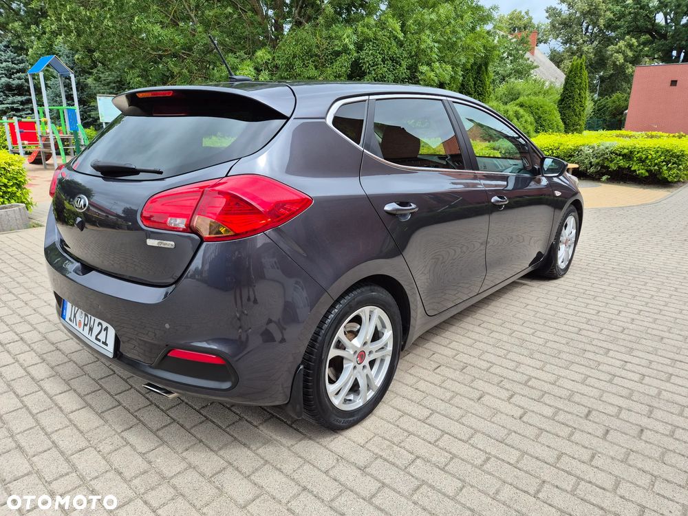 Kia Ceed 1.6 CRDi 128 Platinum Edition - 7