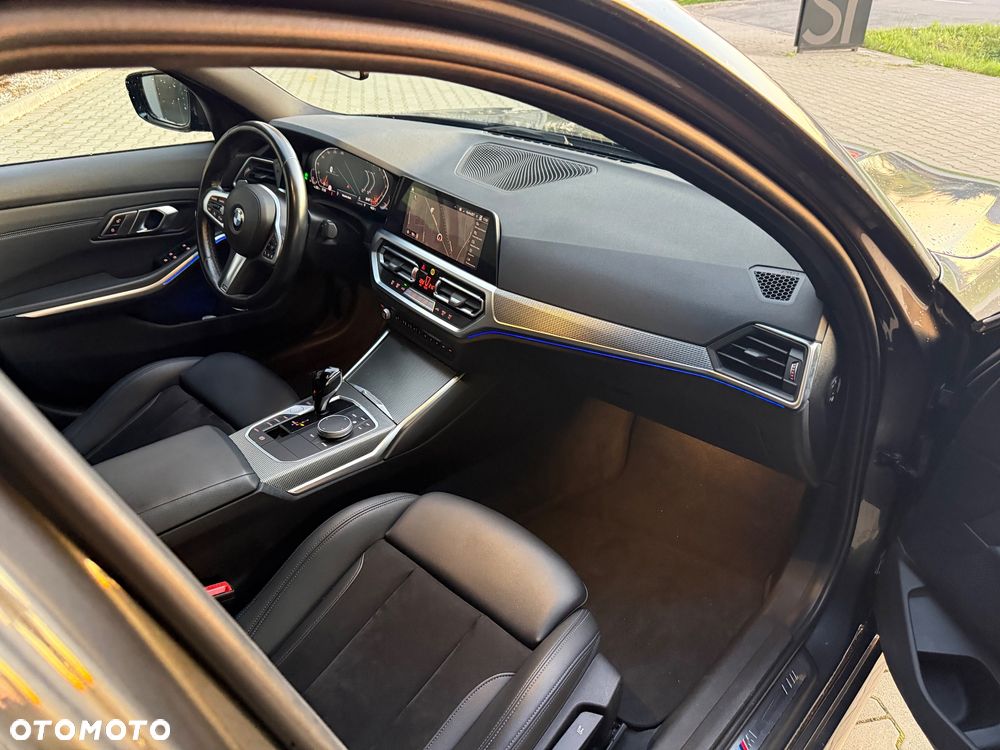 BMW Seria 3 320i M Sport sport - 29