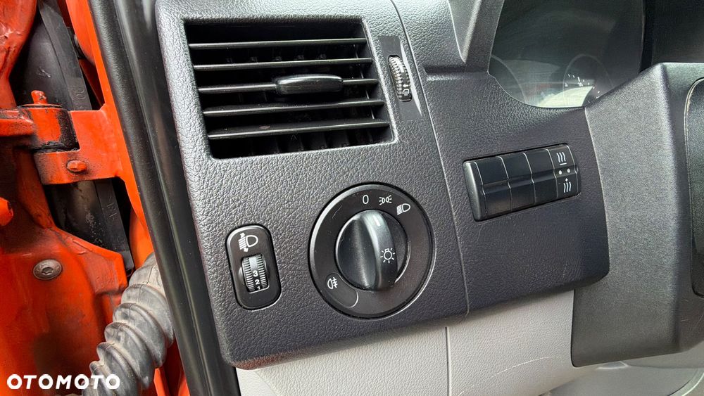 Mercedes-Benz Sprinter - 20
