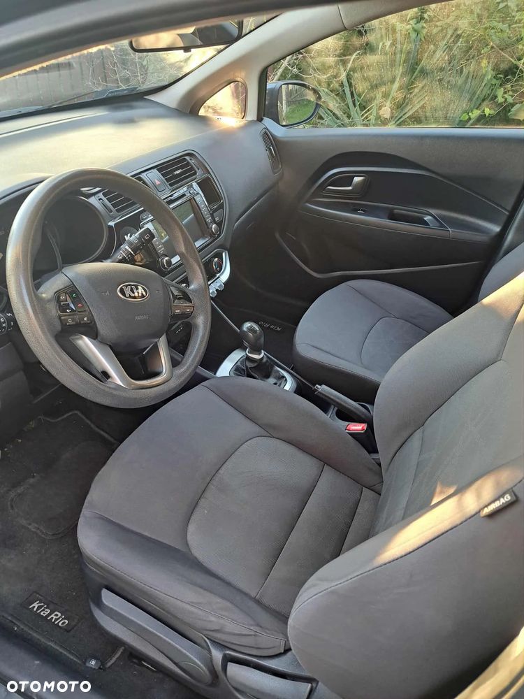 Kia Rio 1.1 crdi M - 8