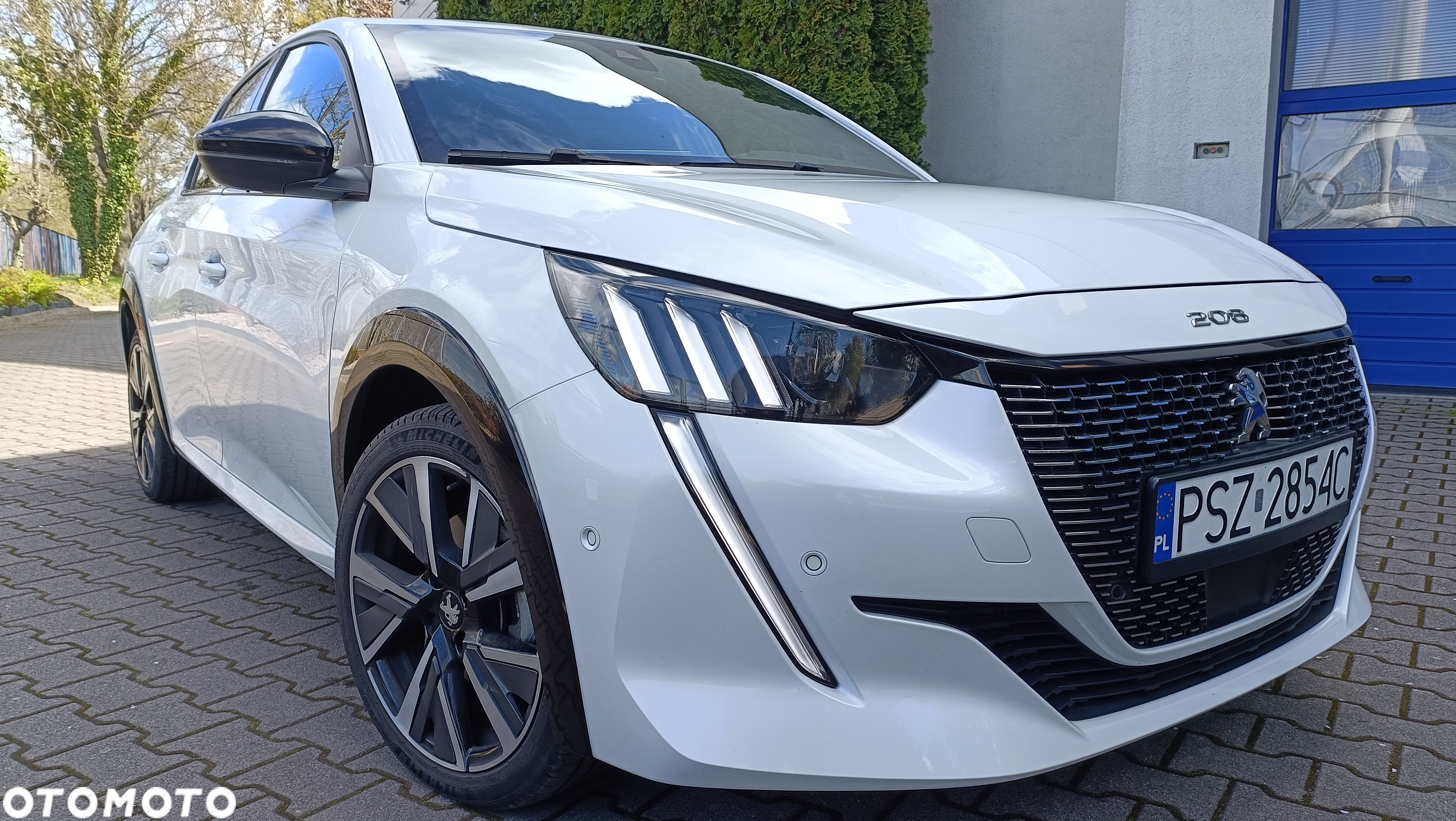 Peugeot 208 1.5 BlueHDi GT S&S - 1