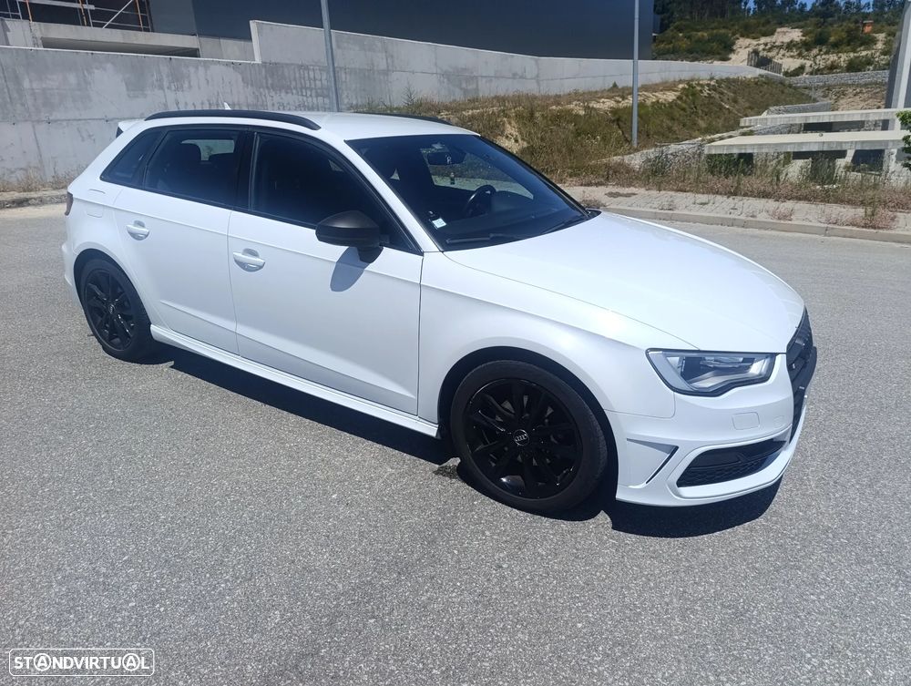 Audi A3 Sportback 1.6 TDI S-line - 1