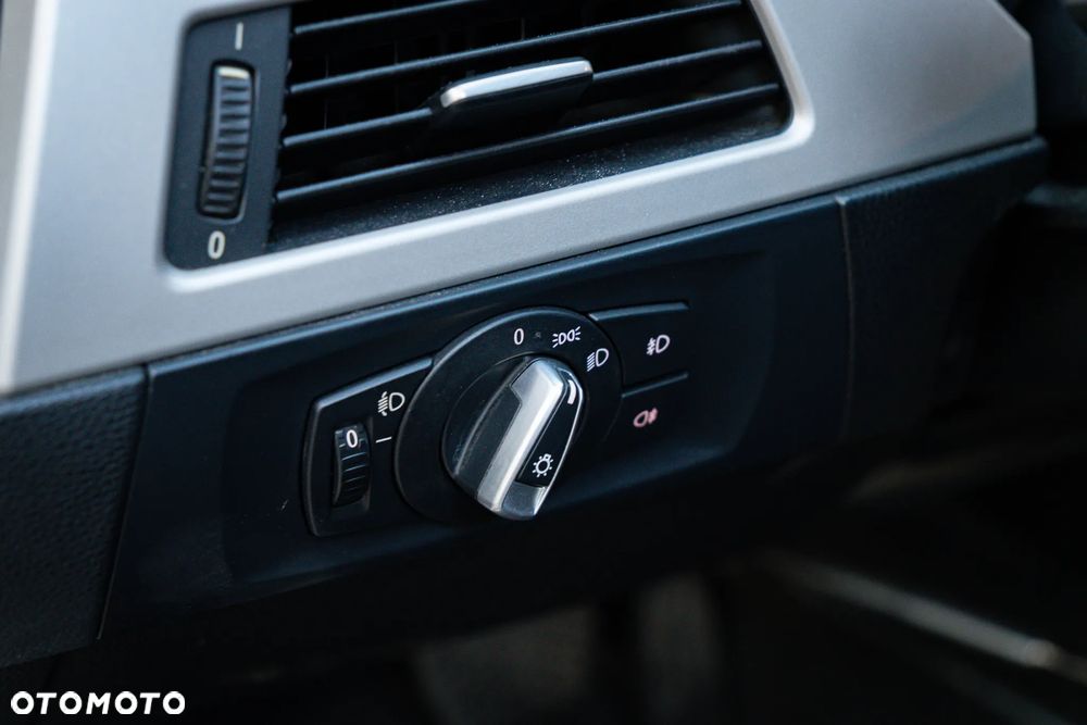 BMW Seria 3 320d DPF - 21