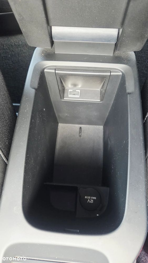 Volvo V40 D3 Drive-E SCR Kinetic - 33