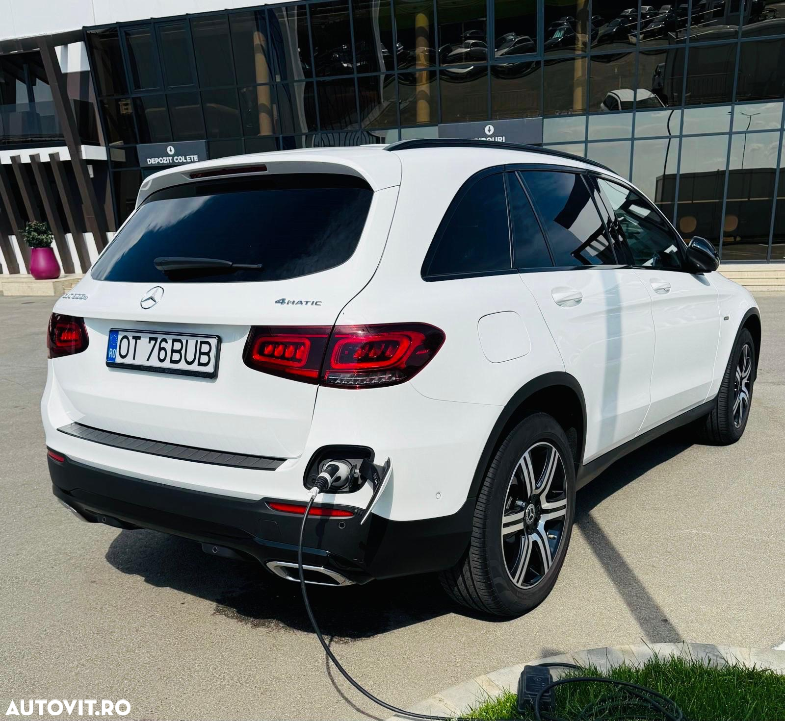 Mercedes-Benz GLC 300 e 4Matic 9G-TRONIC Exclusive - 5