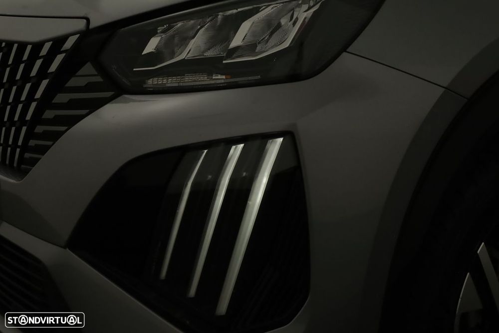 Peugeot 2008 1.2 PureTech Allure - 6