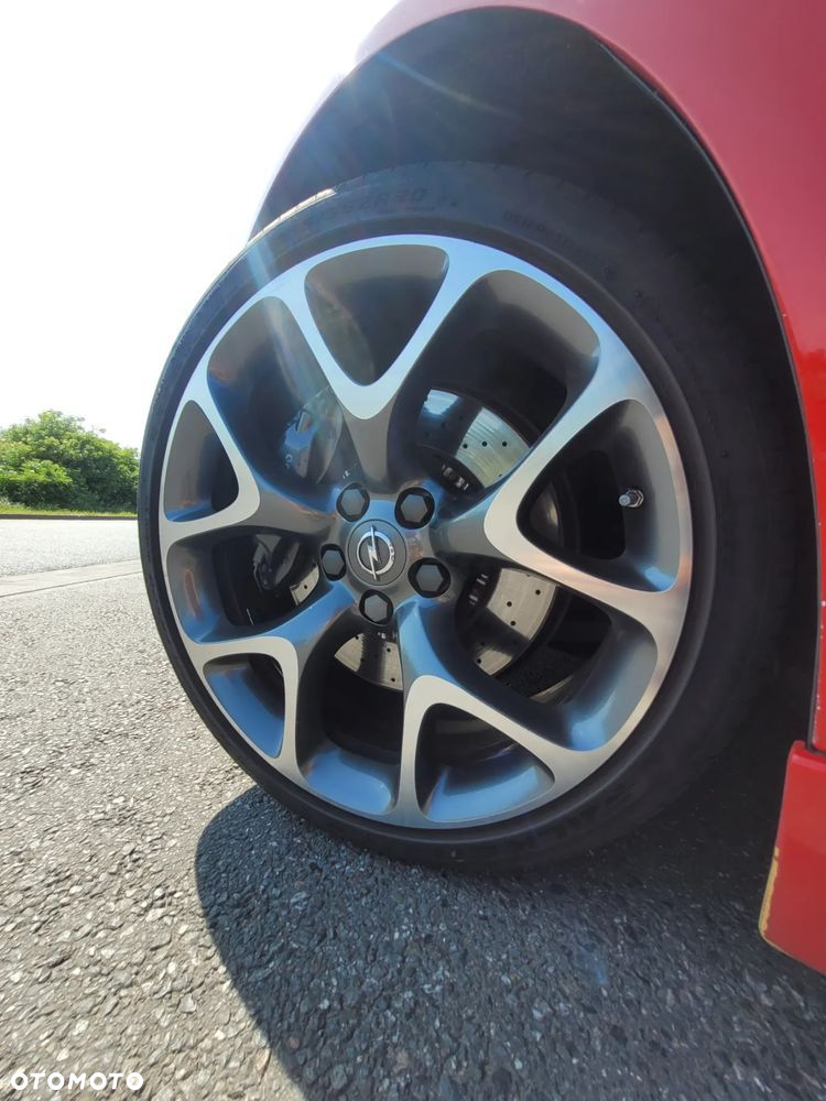 Opel Insignia 2.8 V6 Turbo 4x4 OPC - 23