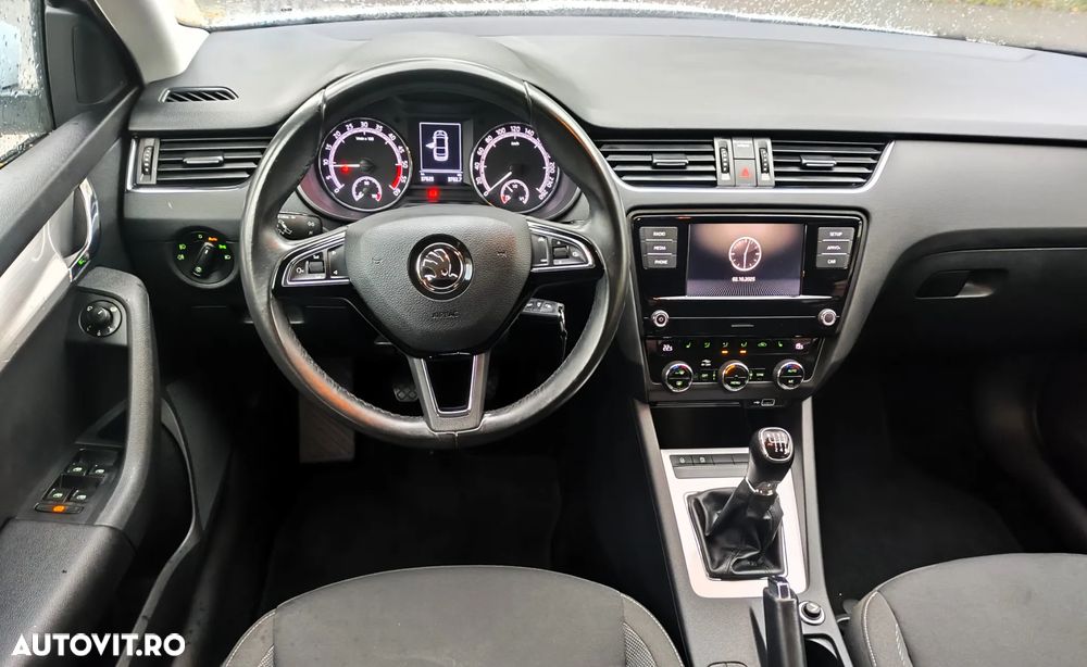 Skoda Octavia 2.0 TDI Style - 10